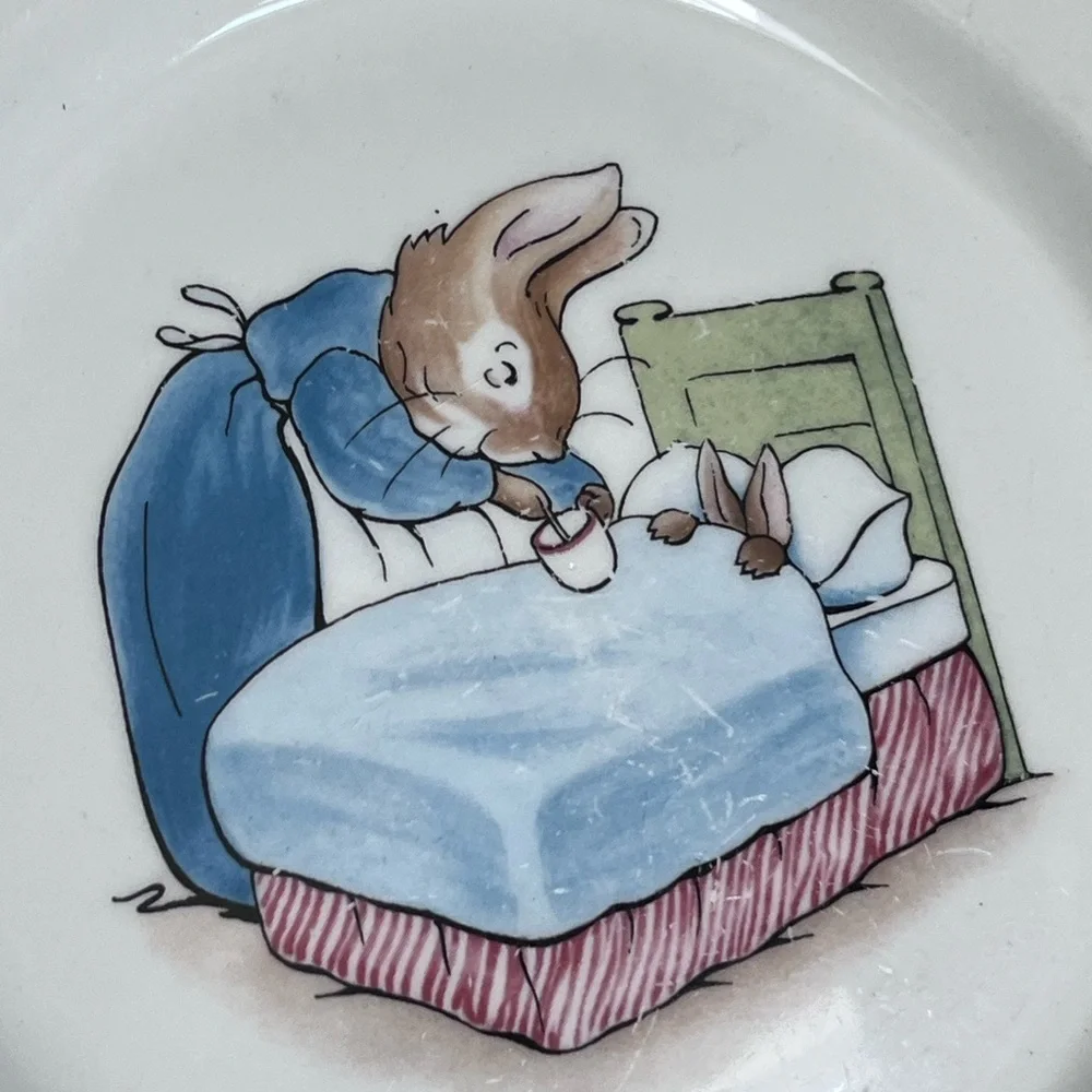 Peter Rabbit Decorative Plate - Picture 3 of 7